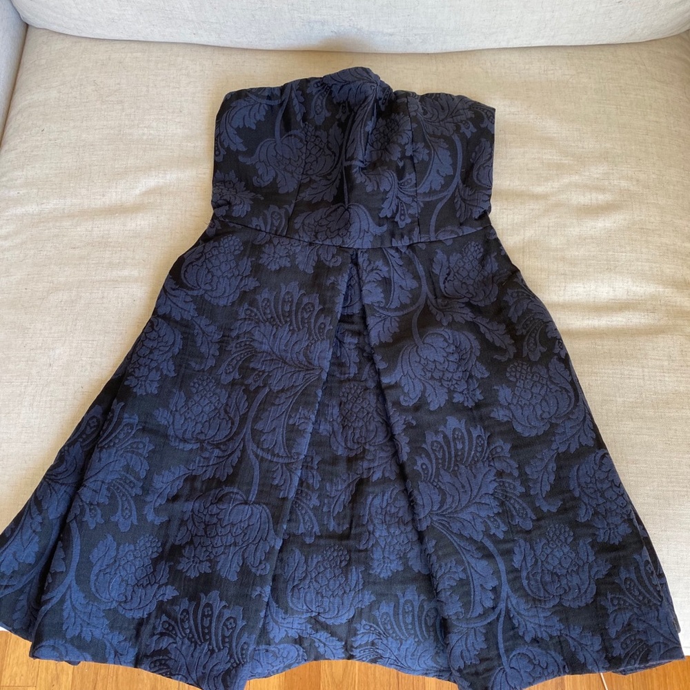 Strapless short blue evening dress